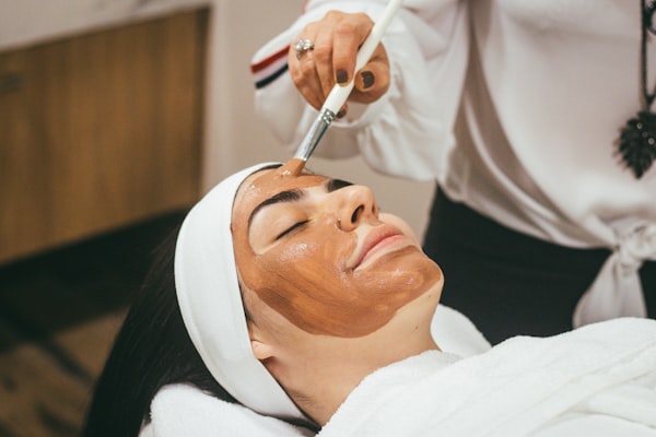 Procedimento estetico facial em clinica de estetica