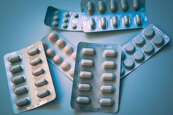 Medicamentos em cartelas - comprimidos e capsulas